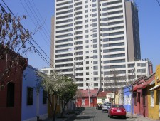 Regulaciones públicas y explotación de renta de suelo: el boom inmobiliario de Ñuñoa, Santiago, 2000-2010