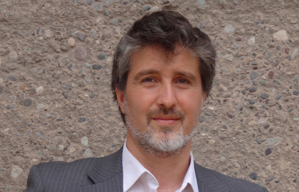 Ernesto L pez Morales Contested Cities